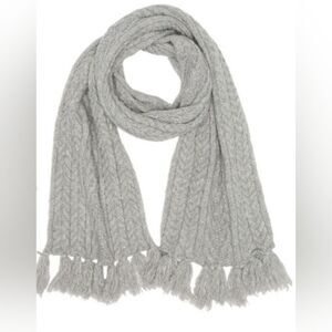 STEVE MADDEN Cable Knit Scarf
